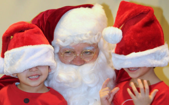 Y_Breakfast-with-Santa-and-boys